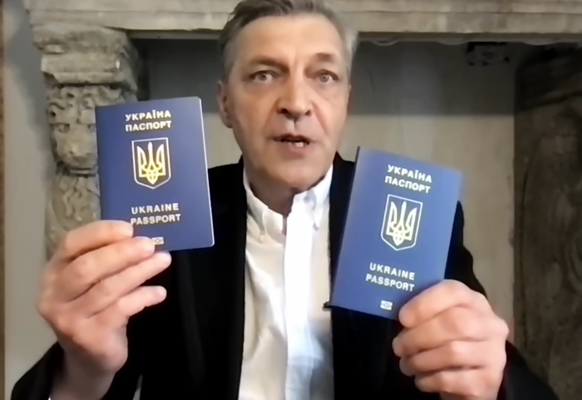 Підписи зібрано: Зеленський розгляне петицію про заборону надання громадянства Невзорову / скриншот Підписи зібрано: Зеленський розгляне петицію про заборону надання громадянства Невзорову / скриншот