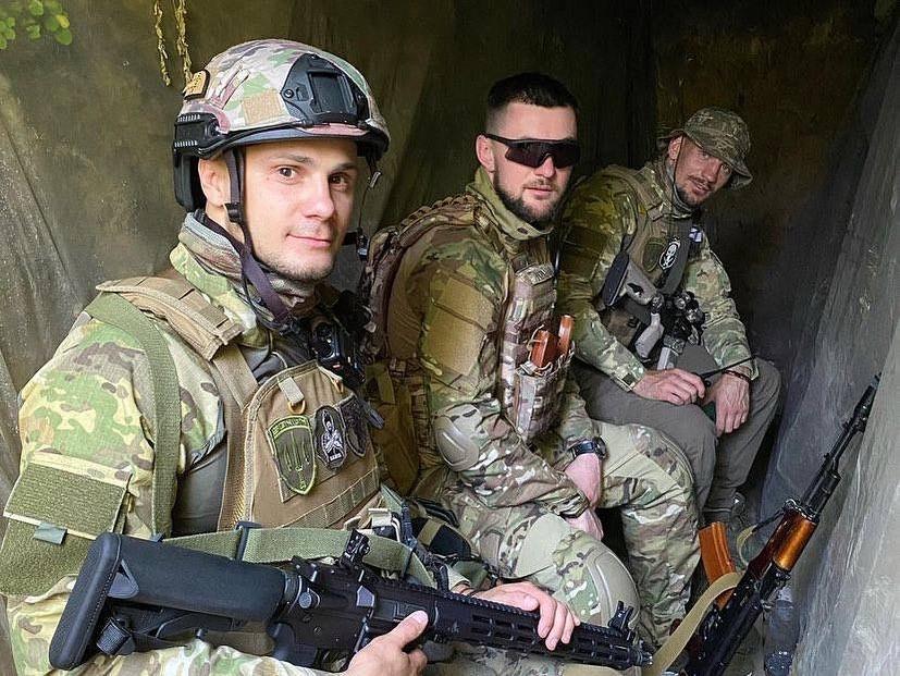 Складі часи завжди зривають маски і показують справжню силу людей, - Ярмак / instagram.com/yarmak_music Складі часи завжди зривають маски і показують справжню силу людей, - Ярмак / instagram.com/yarmak_music