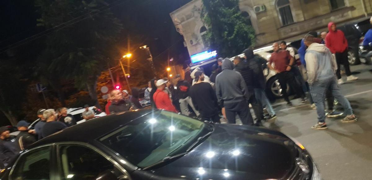 В окупованій Ялті забили до смерті чоловіка: підозрюваних затримали після мітингу В окупованій Ялті забили до смерті чоловіка: підозрюваних затримали після мітингу