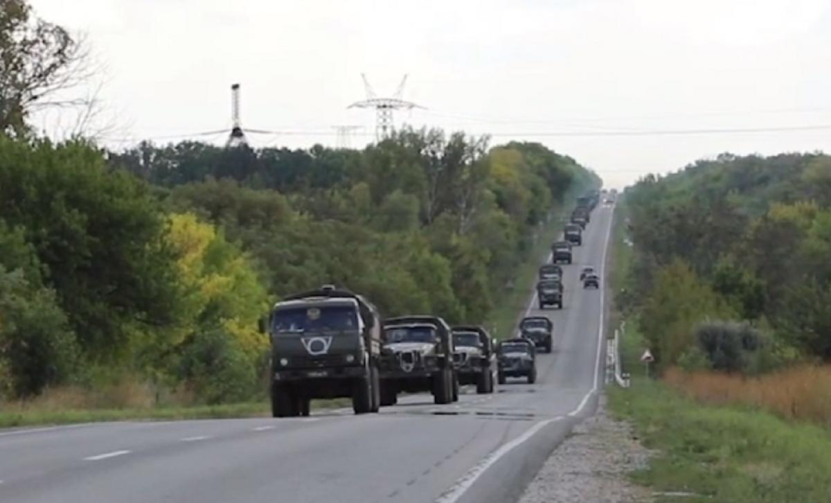 In Mariupol, the movement of a convoy of enemy equipment was recorded / screenshot from the video