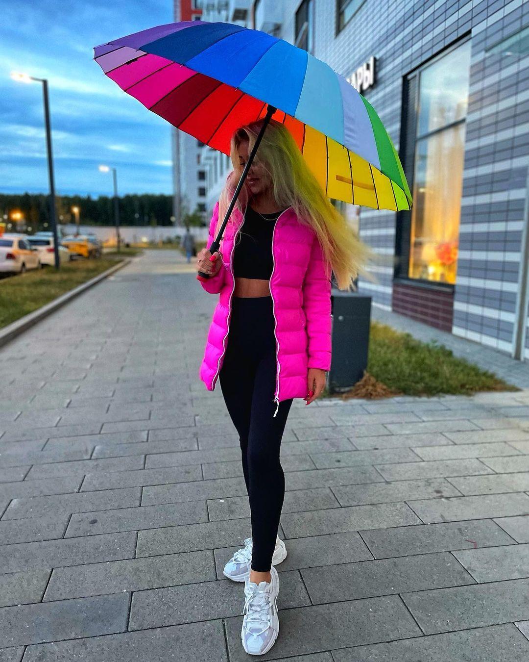 Радужный зонт / фото instagram.com