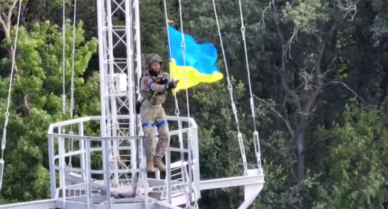 На Харківщині звільнено ще один населений пункт \ скриншот з відео На Харківщині звільнено ще один населений пункт \ скриншот з відео