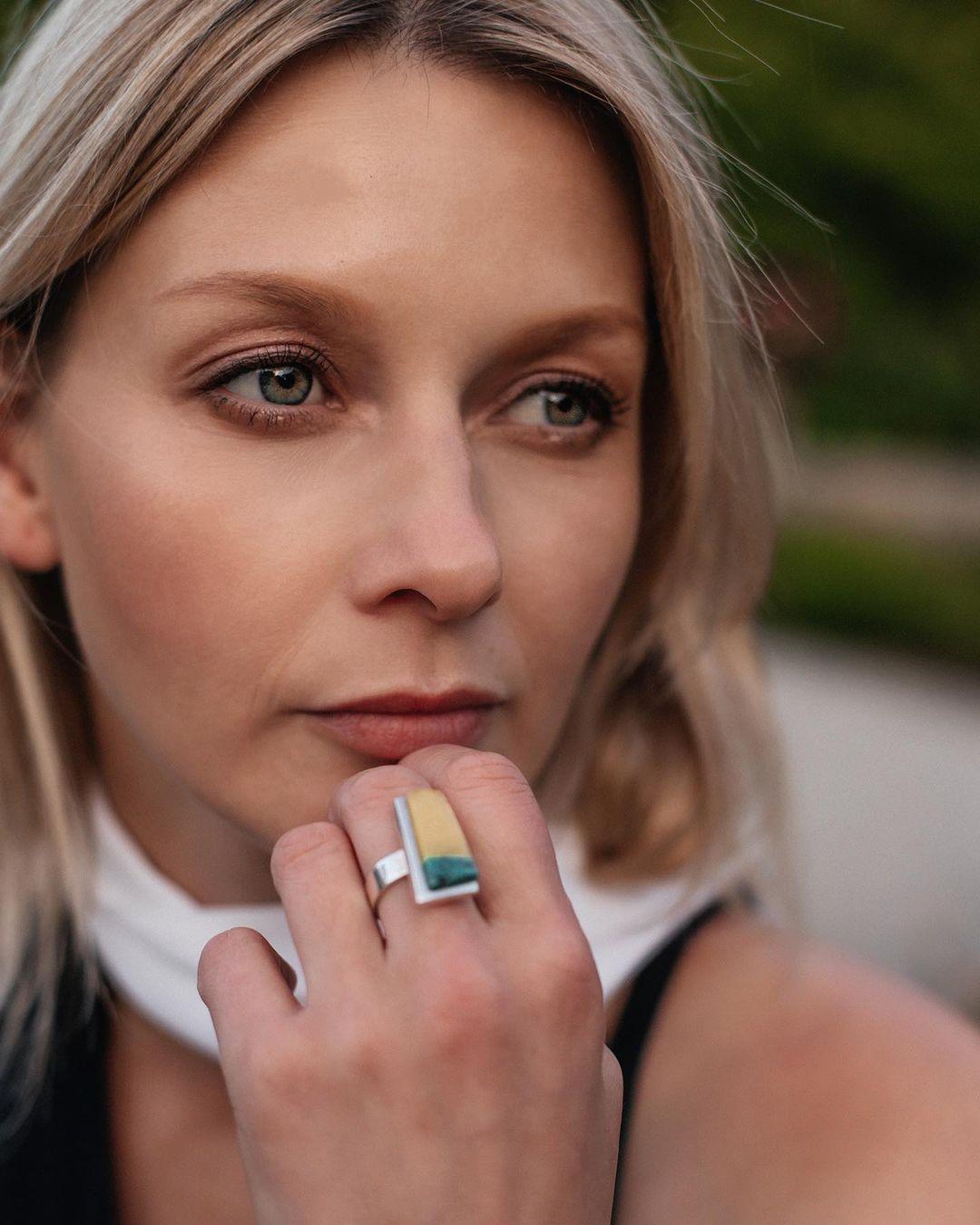 Любава Грешнова радіє звільненню рідного міста від окупантів / instagram.com/lubavagreshnova Любава Грешнова радіє звільненню рідного міста від окупантів / instagram.com/lubavagreshnova