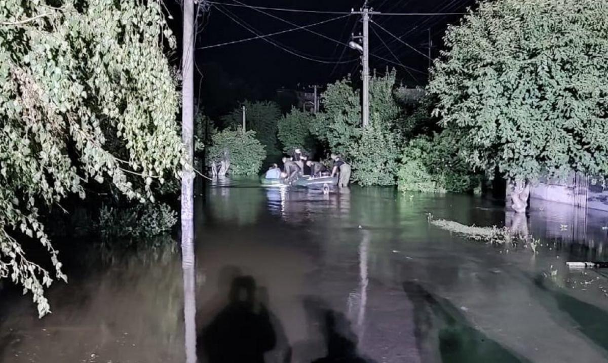 Через атаку РФ рівень води на різних ділянках річки Інгулець піднявся від 1 до майже 2 метрів / t.me/dnipropetrovskaODA Через атаку РФ рівень води на різних ділянках річки Інгулець піднявся від 1 до майже 2 метрів / t.me/dnipropetrovskaODA