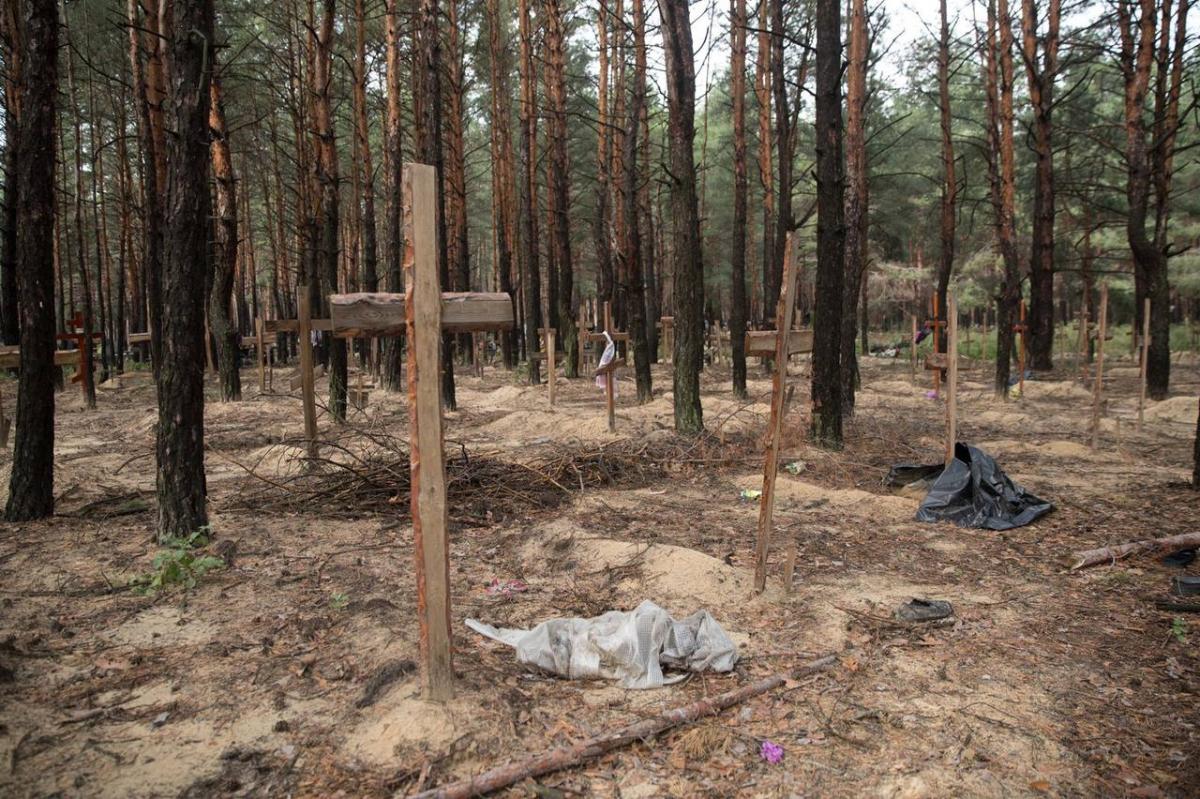 Під Ізюмом знайшли масові поховання / фото t.me/V_Zelenskiy_official