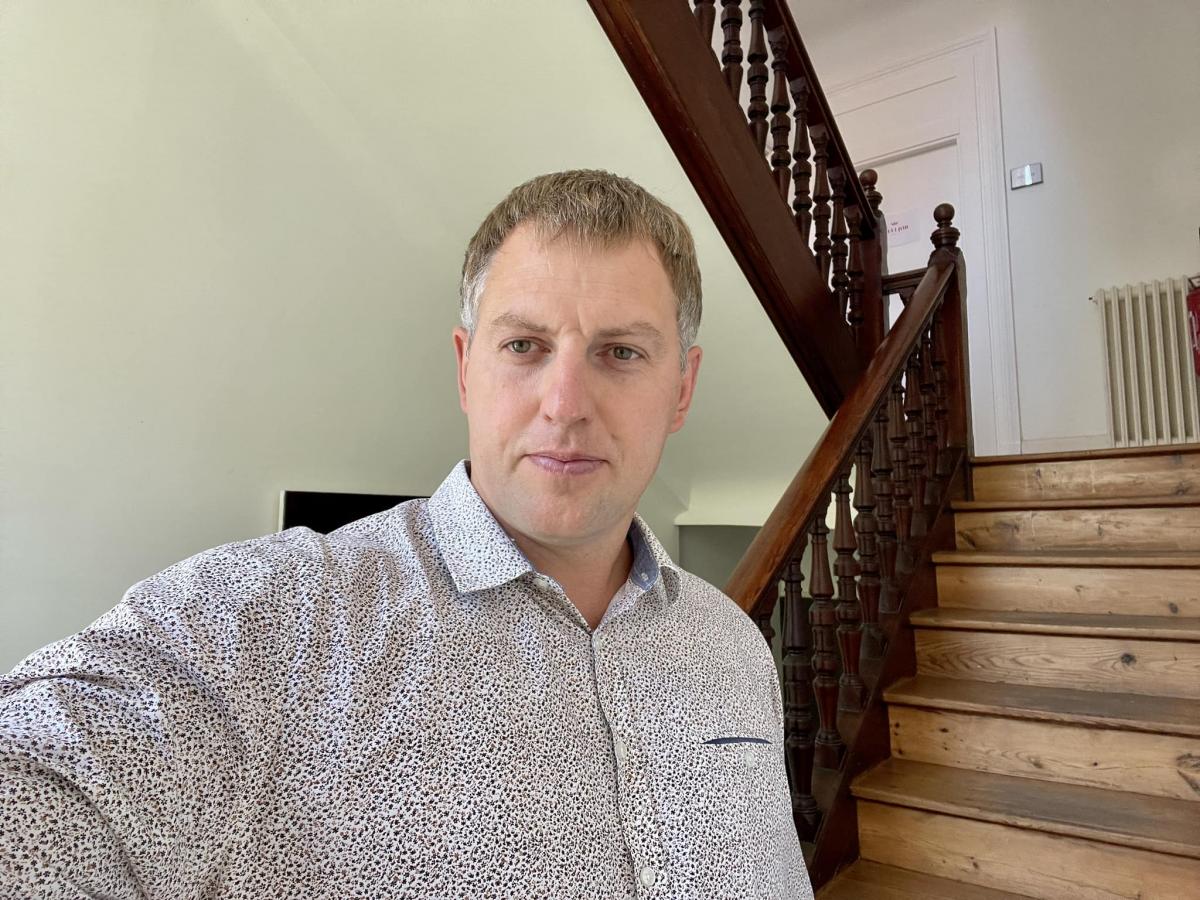 Російський правозахисник заявив, що його намагалися вбити у Франції / фото Володимир Осєчкін у Facebook Російський правозахисник заявив, що його намагалися вбити у Франції / фото Володимир Осєчкін у Facebook