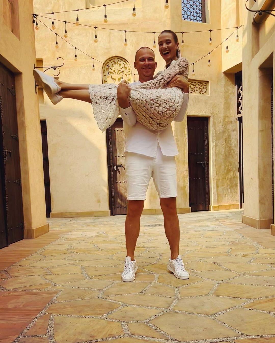 Анна Козырь с мужем / фото instagram.com