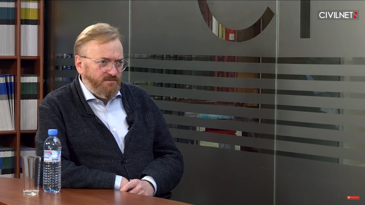 Віталій Мілонов відзначався українофобними заявами / фото скріншот відео Віталій Мілонов відзначався українофобними заявами / фото скріншот відео
