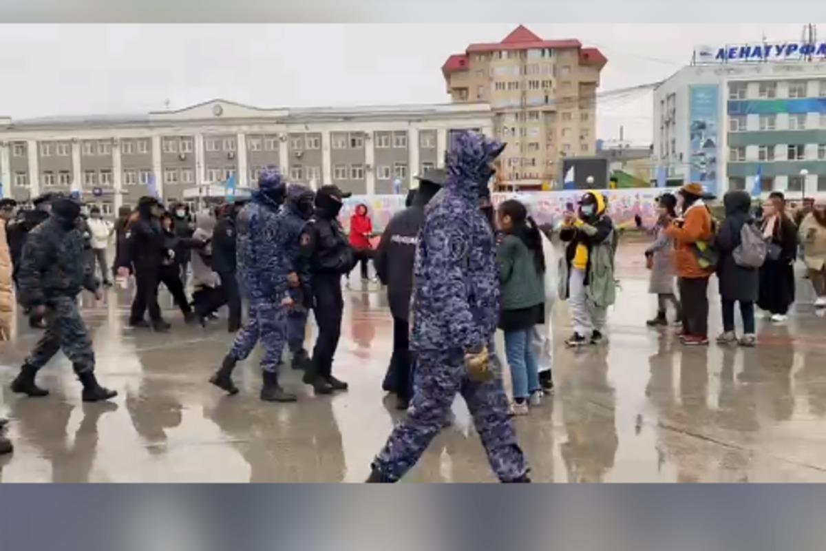 В Якутске женщины выступили против мобилизации / скриншот