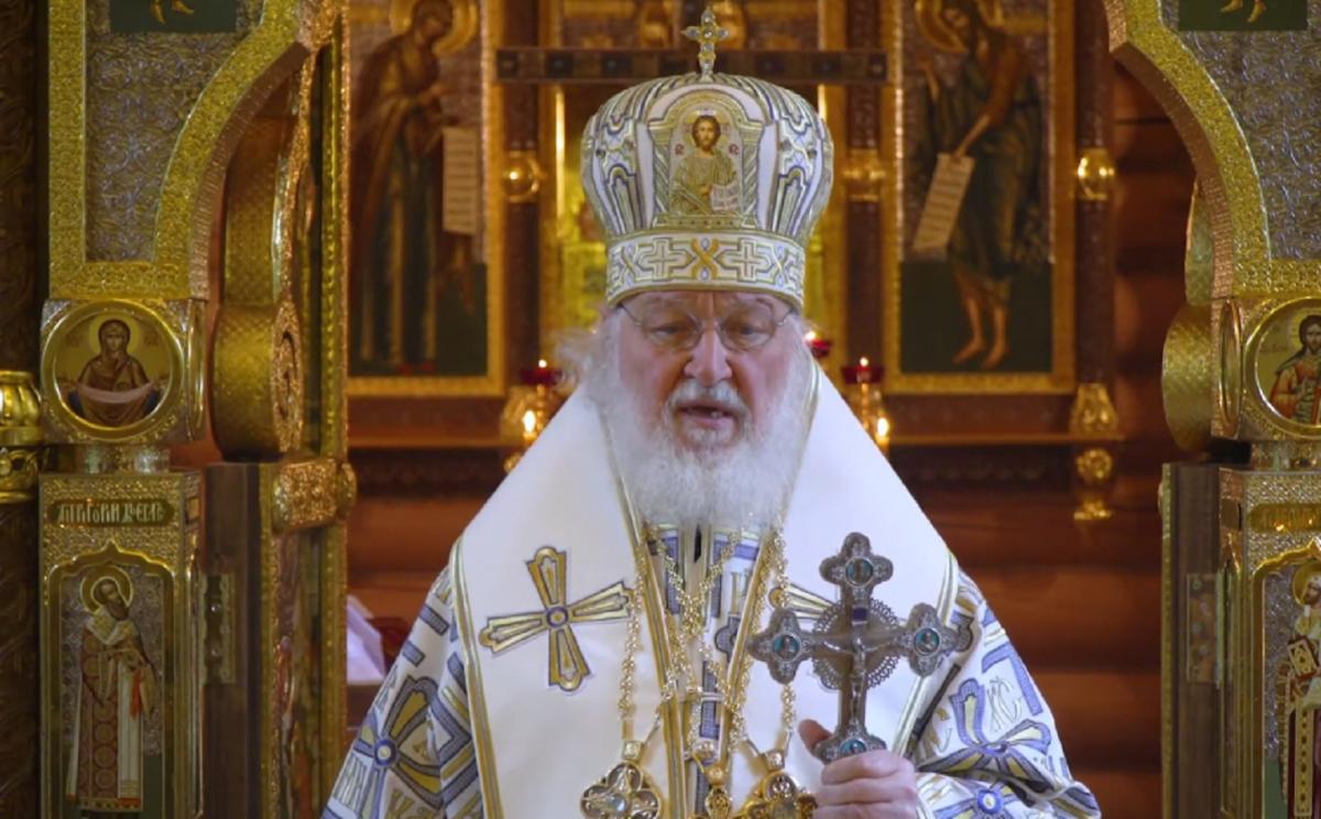 Патриарх Кирилл в 90-х торговал водкой, алкоголем, табаком, рассказал Жирнов / скриншот Патриарх Кирилл в 90-х торговал водкой, алкоголем, табаком, рассказал Жирнов / скриншот