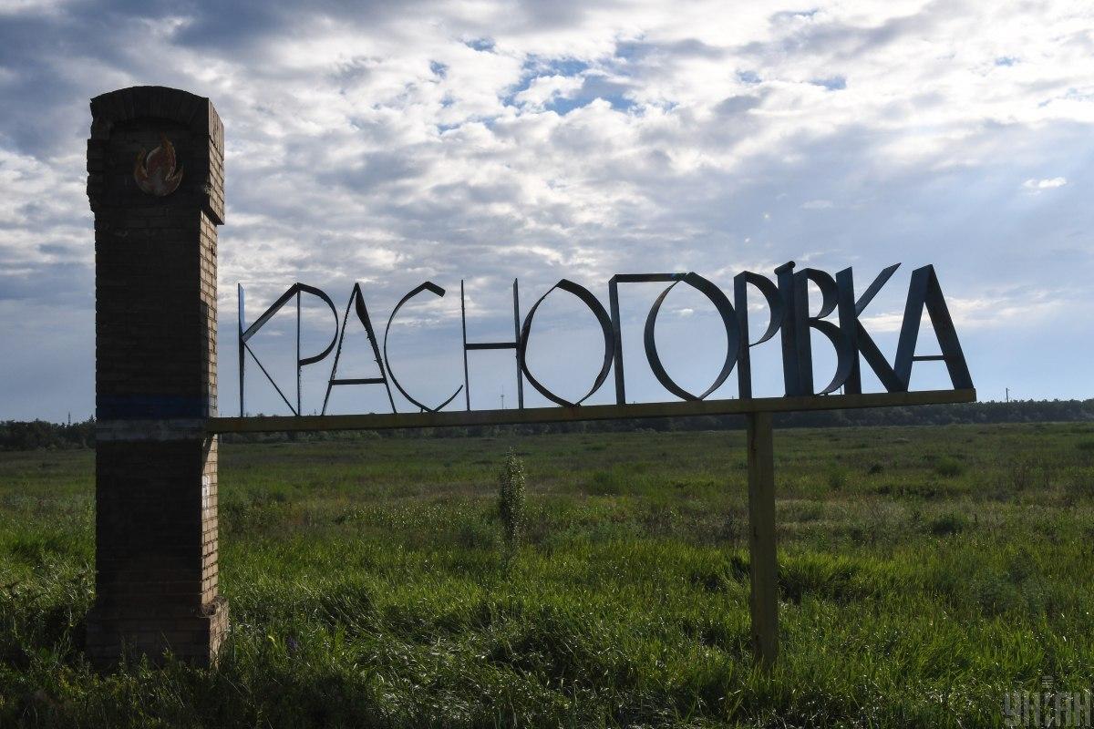 Росіяни застосовують танки, БМП та інші види бронетехніки / фото УНІАН Росіяни застосовують танки, БМП та інші види бронетехніки / фото УНІАН