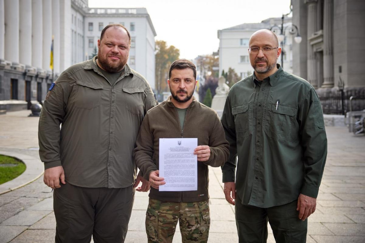 Зеленський заявив, що Україна подає заявку на вступ до НАТО \ Денис Шмигаль Зеленський заявив, що Україна подає заявку на вступ до НАТО \ Денис Шмигаль