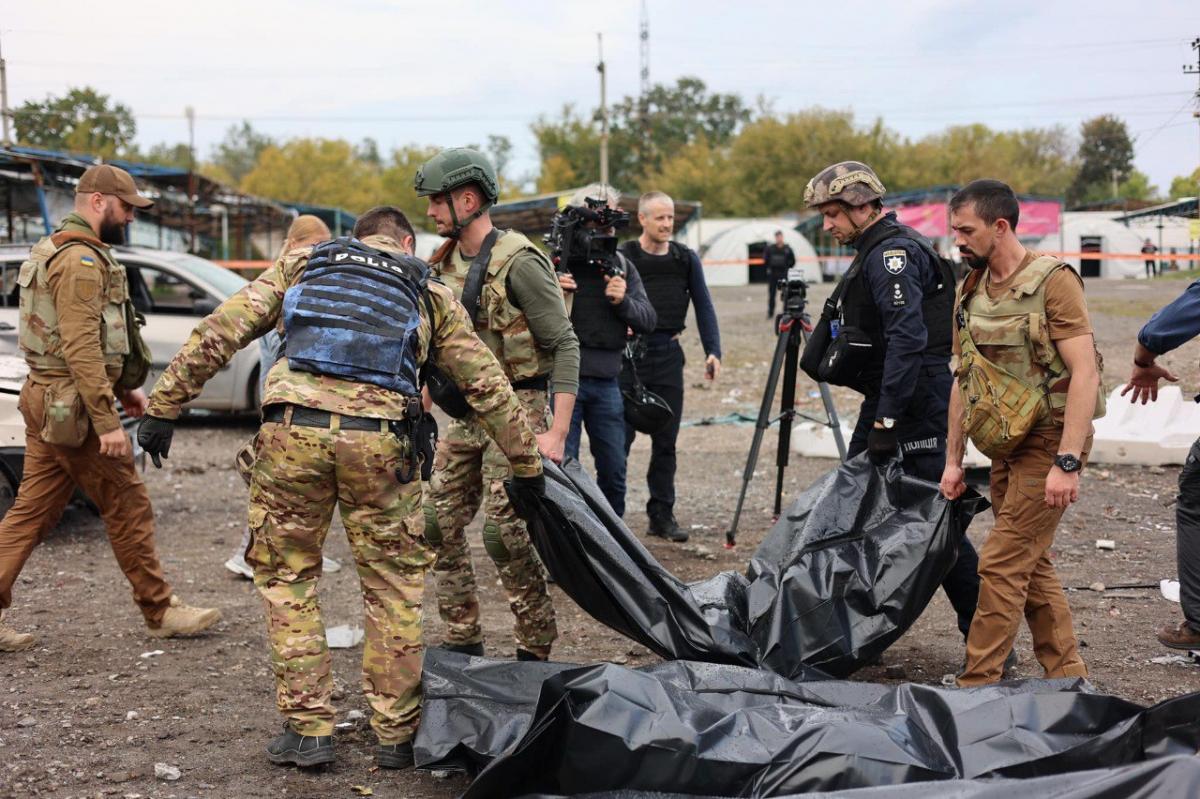 В результате российского удара погибли 30 украинцев \ фото Нацполіція В результате российского удара погибли 30 украинцев \ фото Нацполіція