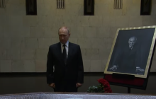Путин не придет на похороны Горбачева: Песков назвал "причину"
