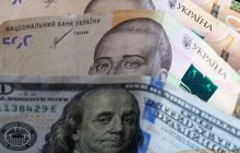Обнародован свежий курс валют: сколько сегодня стоит доллар и евро