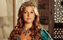 Найкрасивіші сукні Хюррем з "Величного століття": який вигляд вони мають і скільки коштують