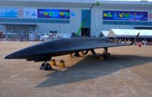 У Китаї створили безпілотник, який успішно полює на винищувачі