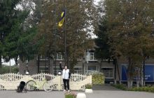 Прапор України підняли ще у двох населених пунктах Харківської області (відео)