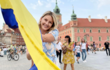 Відома українська актриса розридалася після звільнення рідного міста (фото)