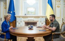 Глава Єврокомісії запевнила, що ЄС не відступиться, хоча підтримка України коштує дорого