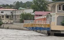 У Пакистані знайшли тіла майже півтори тисячі загиблих під час нещодавньої повені (відео)