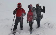 Зима даже не началась: в Карпатах спасли туристов, которых неожиданно настиг первый снег