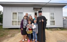 Митрополичий фонд ПЦУ передав ще одну чергу будинків родинам, які втратили житло внаслідок російського нападу