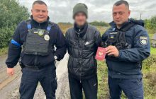 Під Вовчанськом затримали російського військового, який ховався в лісі після деокупації