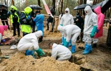 Завершено ексгумацію тіл на місці масового поховання в Ізюмі: знайдено нові могили