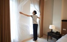 6 типів штор, які краще не вішати вдома: дизайнери розповіли, що вибрати