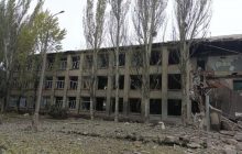 На Донеччині росіяни обстріляли школу: фото наслідків ракетного удару