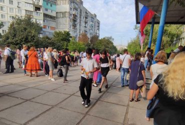 В окупованому Маріуполі починаються протести: місто досі без води та електрики