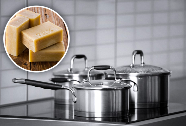 Простое средство отмоет стеклянные крышки от жира: замочите на 15 минут