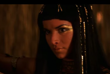 Найкрасивіша лиходійка 90-х: який зараз вигляд має зірка Мумії (фото)