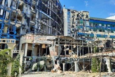 Обстрел Харькова из РСЗО: ранены 14 человек, среди них дети (фото)