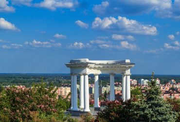 В Полтаві під час повітряної тривоги пролунали вибухи: голова ОВА озвучив деталі