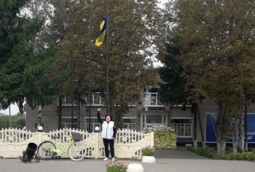 Прапор України підняли ще у двох населених пунктах Харківської області (відео)