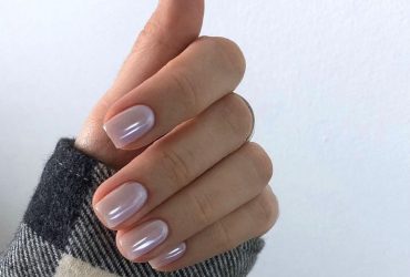 Манікюр з глазур'ю - головний тренд осені 2022 (фото)