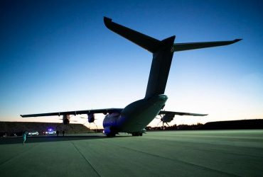 Испания отправила Украине пять самолетов с боеприпасами и теплую одежду для ВСУ (фото)