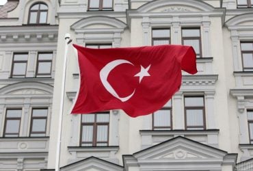 Турция приостановила европейский договор о вооружениях, поддержав НАТО, — Bloomberg
