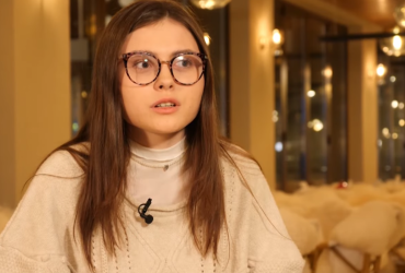 Младшая дочь Сумской рассказала, как пережила разлуку с сестрой, которая уехала в Москву