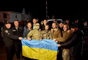 215 защитников Украины вернулись из российского плена: кого освободили (список, фото)