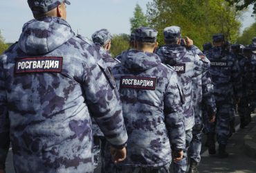 В РФ усилили охрану военкоматов из-за частых нападений