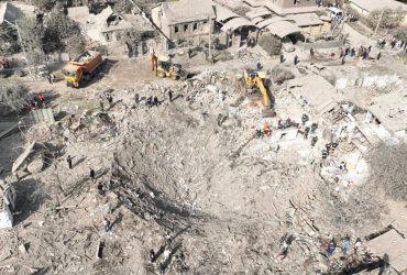 На місці ракетного удару у Дніпрі знайшли фрагменти тіла ще однієї дитини