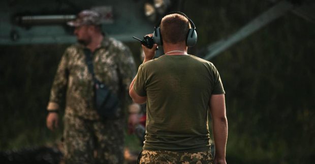 Украинская артиллерия десятки раз попала по пунктам управления и технике оккупантов - Гайдай