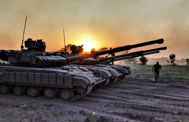 Таролог ошарашила прогнозом по окончанию войны: "Не скоро"