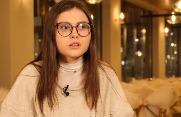 Младшая дочь Сумской рассказала, как пережила разлуку с сестрой, которая уехала в Москву