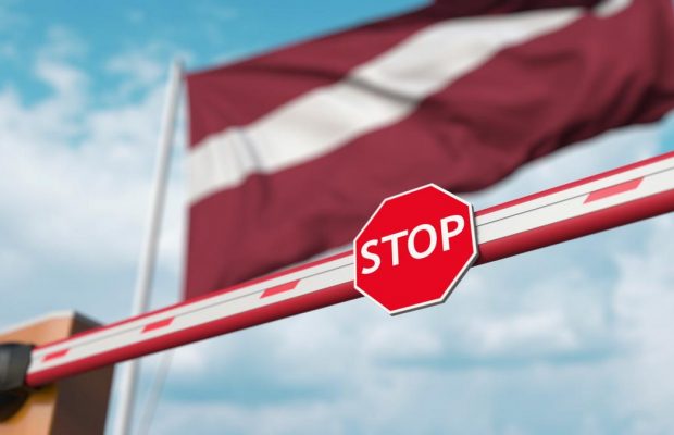 Латвія продовжила обмеження на в'їзд для росіян та білорусів: скільки діятиме рішення