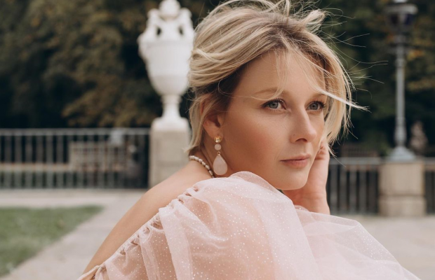 Акторка Любава Грєшнова: Між Україною та Росією потрібен стометровий паркан з ровом, крокодилами та струмом