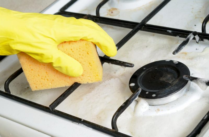 Як очистити решітку газової плити: ефективні способи